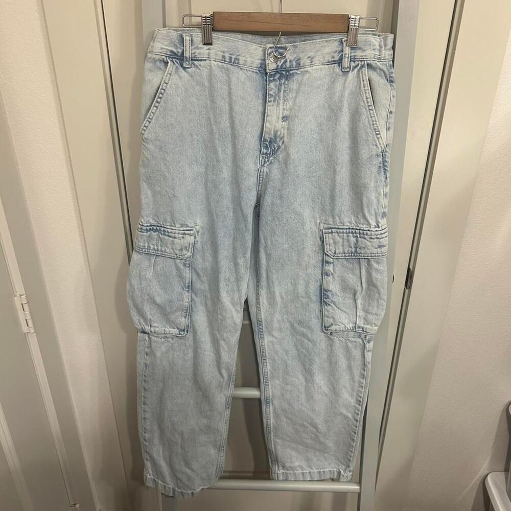 Zara Women's Cargo Jeans